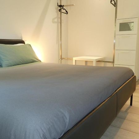 Buenretirope - Confortevoli Appartamentini Con Giardino Pescara Exteriör bild